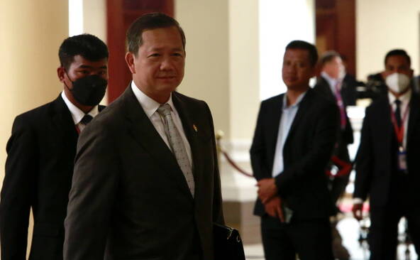 Le Cambodge rend le service militaire obligatoire