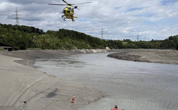 Les secours viennent en aide à deux kayakistes en difficulté sur le Rhône