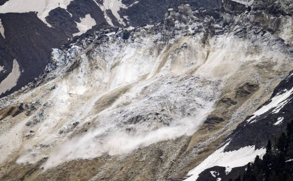 Blatten: une grande partie du glacier du Birch a cédé