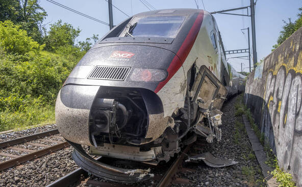 Collision entre un TGV et un tracteur viticole