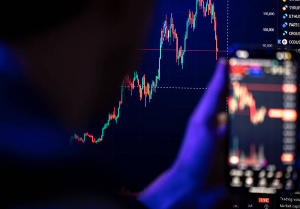 Le bitcoin poursuit sa chute sous les 90'000 dollars