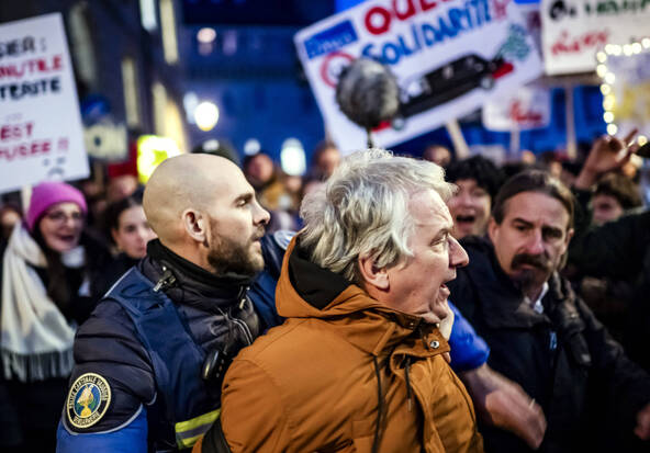 Plus de 1500 manifestants réunis devant le Grand Conseil