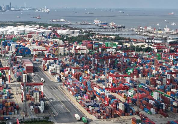Chine: l'excédent commercial dépasse 1000 milliards de dollars