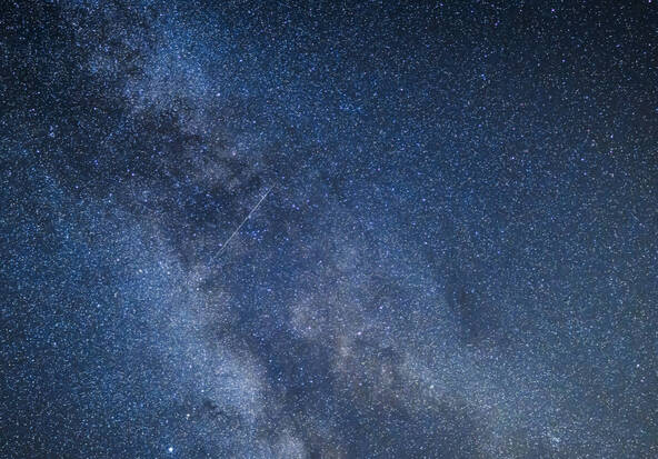 Une pluie d'étoiles filantes atteint son apogée dans la nuit