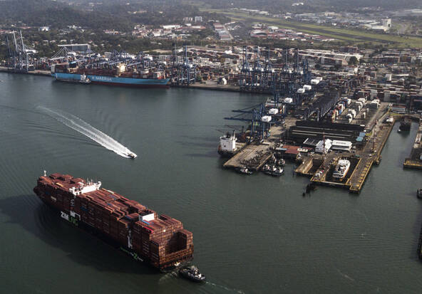 Le canal de Panama rapporte des taxes record pour l'Etat