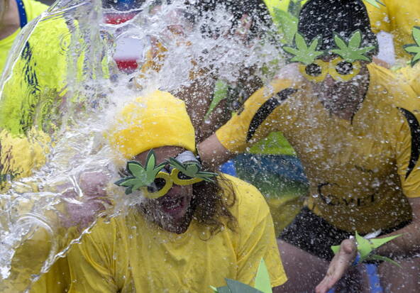 4'200 nageurs participent à une Coupe de Noël «olympique»