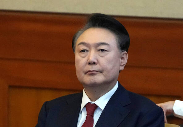 Corée du Sud: dix ans de prison requis contre l'ex-président Yoon