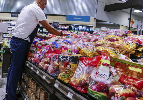 L'inflation stable aux Etats-Unis en décembre, à 2,7% sur un an