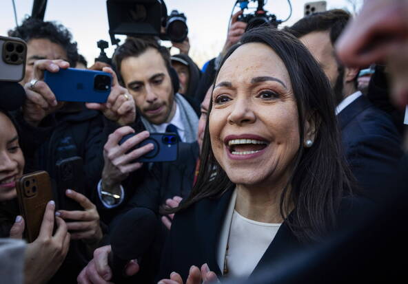 Maria Machado offre la médaille de son prix Nobel à Trump
