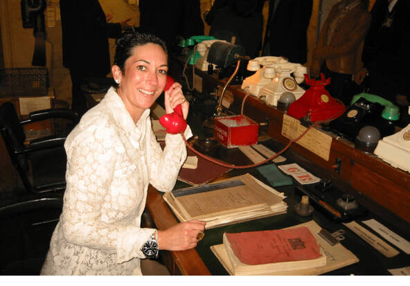 Affaire Epstein: Ghislaine Maxwell refuse de répondre aux questions