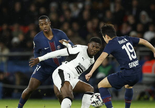Rennes fait tomber le PSG avec un but d'Embolo