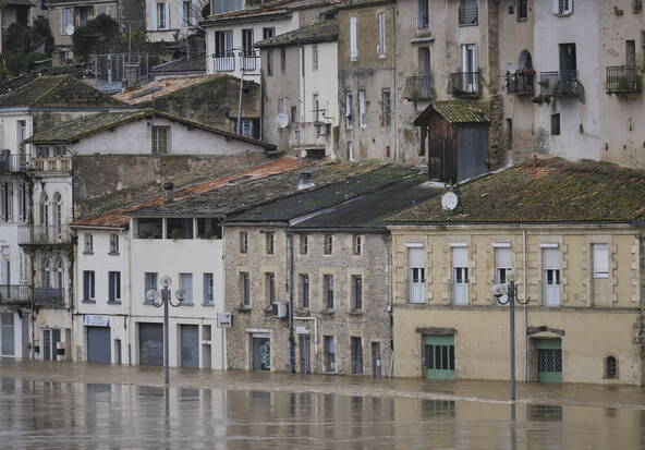 France: la Garonne maintenue en alerte rouge au moins jusqu'à lundi