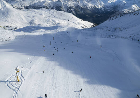 Amateur de hors piste indemne après une avalanche à Davos (GR)