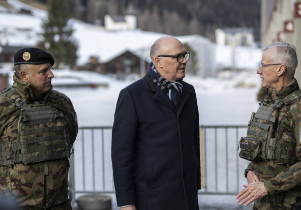 Une hausse de la TVA nécessaire pour la défense, estime Pfister