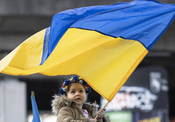 Plus de 1000 personnes solidaires avec l'Ukraine à Berne