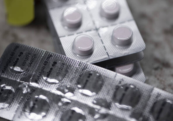 Plus de médicaments génériques importés pour faire baisser les prix