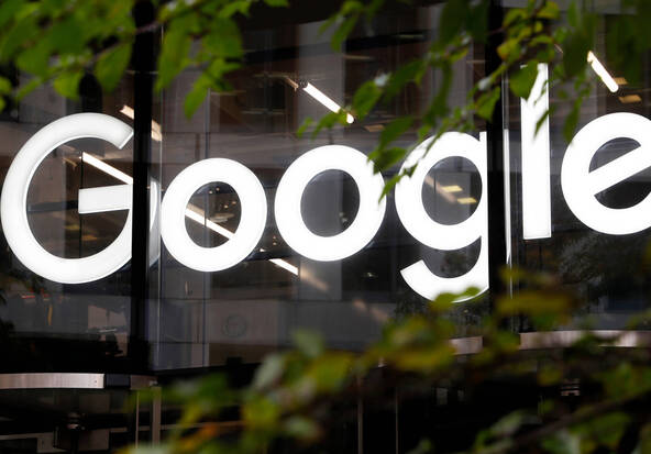 Google accusé d'avoir poussé au suicide un homme, via son IA