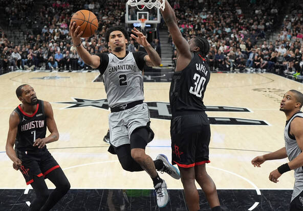 Wembanyama et les Spurs écrasent les Rockets