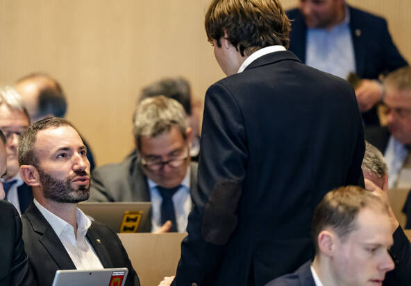 L'UDC lance un référendum contre la grande réforme