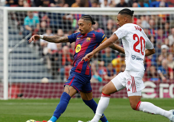 Sow marque en vain contre le Barça, Vargas de retour