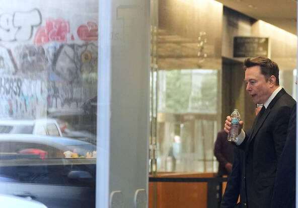 Rachat de Twitter: Musk a trompé des actionnaires, juge un jury