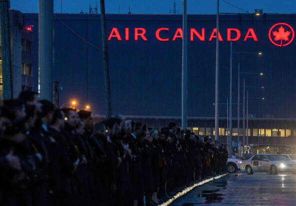 Air Canada: le patron va partir, sa maîtrise du français en cause