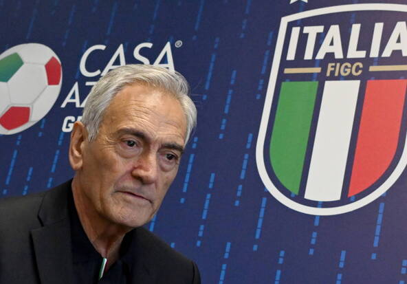 Le ministre des Sports demande la démission du président de la fédé