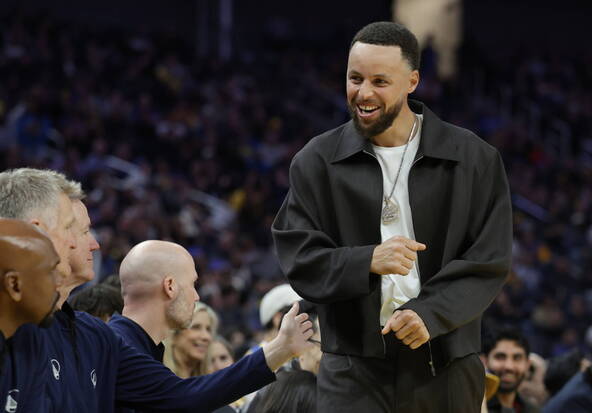 NBA: Stephen Curry  de retour après deux mois d'absence