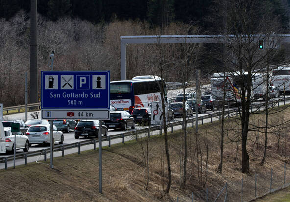 Dix kilomètres de bouchons au Gothard