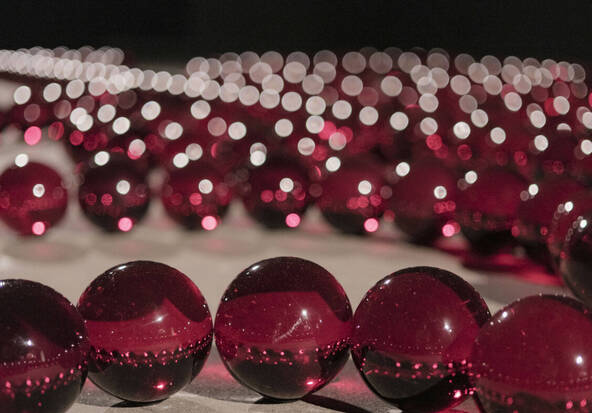 Le verre au-delà de la matière: les collections du Cirva à l'Ariana