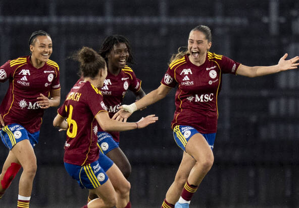 Servette Chênois proche de la finale, Beney brille à Manchester