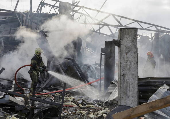 Journée de deuil à Kiev après au moins 24 morts la nuit précédente