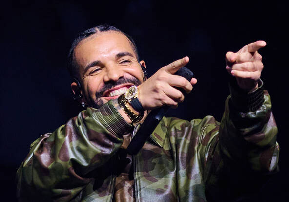 Le rappeur canadien Drake sort 43 titres d'un coup