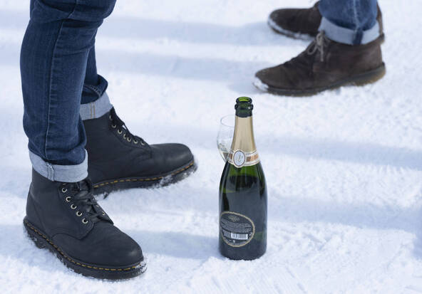 Dr. Martens limite les prix cassés et ses bénéfices s'envolent