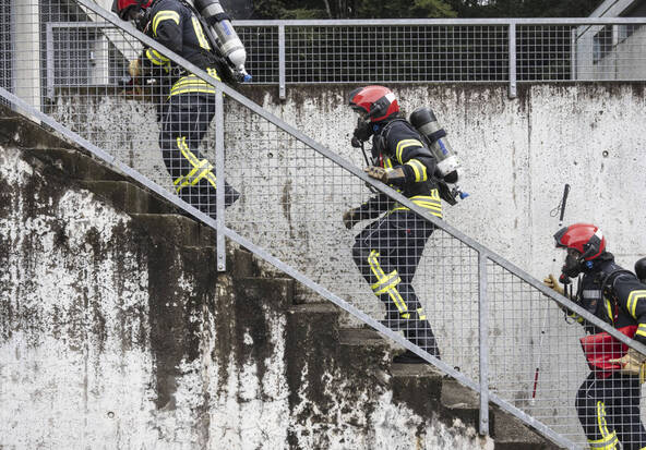 Important incendie sur le toit d'un immeuble à Viganello (TI)