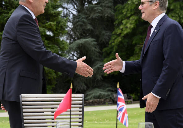 Parmelin parle avec Starmer à Evian des négociations commerciales