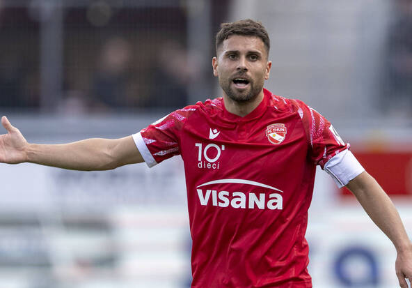 Leonardo Bertone signe à Lucerne