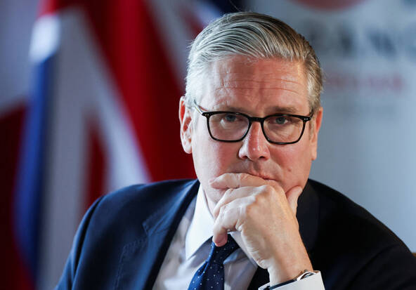 Starmer serait prêt à quitter Downing Street, selon des médias