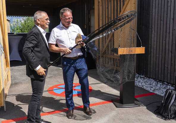 Remise des installations de la pisciculture d'Estavayer-le-Lac (FR)