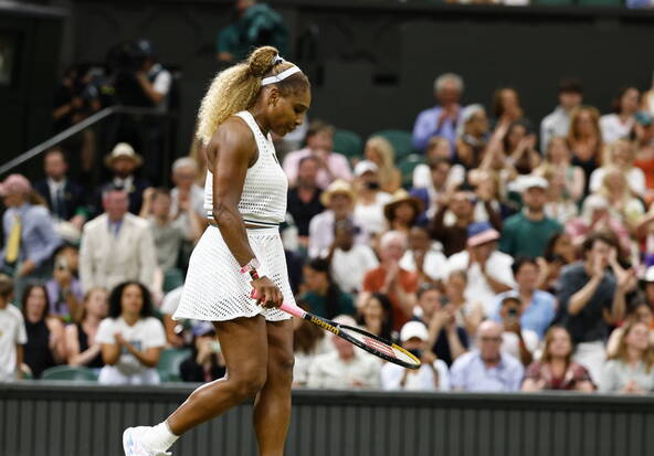 Serena Williams déclare forfait en double en raison d'une blessure