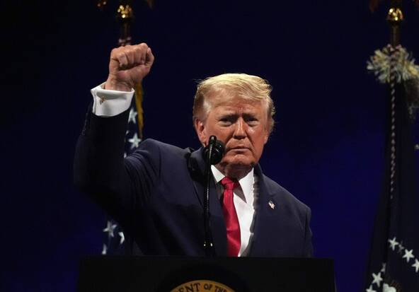USA: place évacuée, discours de Trump menacé par un orage