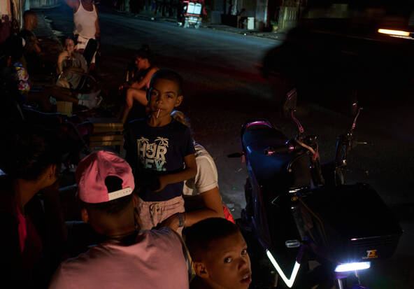 Cuba: le réseau électrique rétabli, mais les délestages persistent