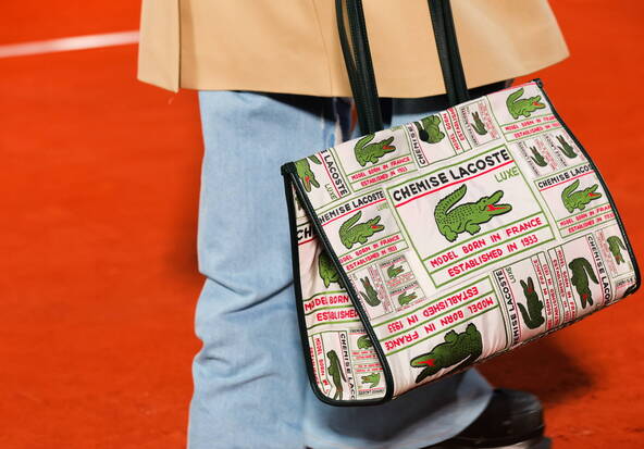 UE: produits de Shein imitant le crocodile Lacoste interdits