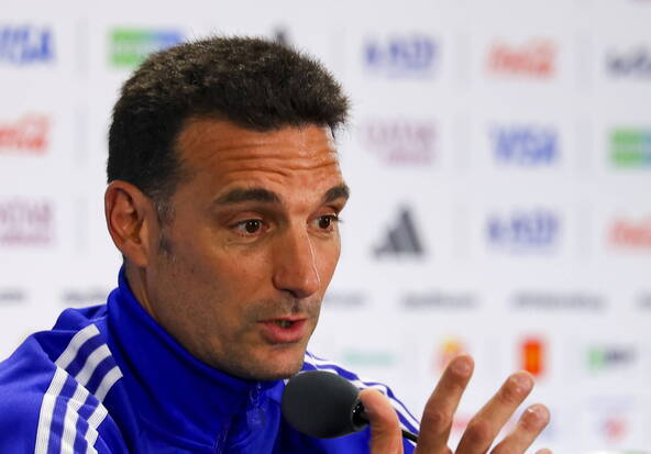 Scaloni: « Avec la VAR, il est difficile de parler de favoritisme »