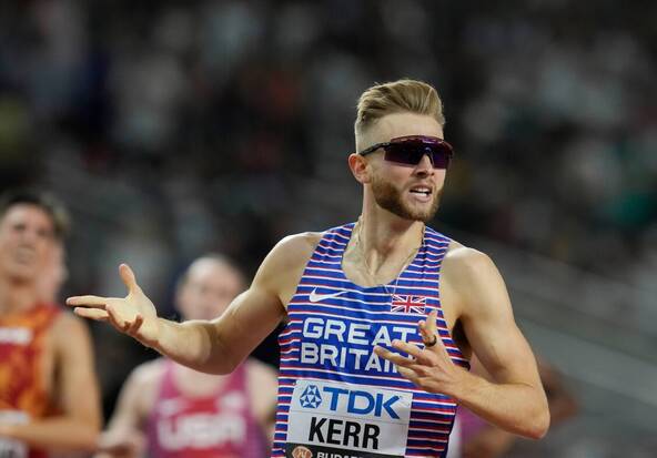 Josh Kerr bat le record du monde du mile à Londres