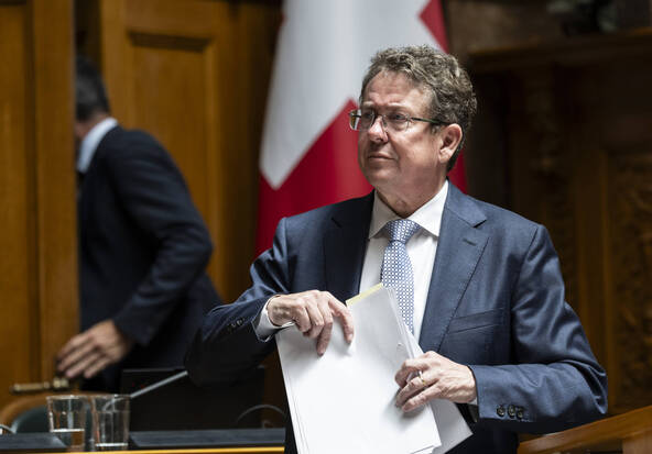 Réductions de CO2: objectif 2030 probablement pas atteint dit Rösti