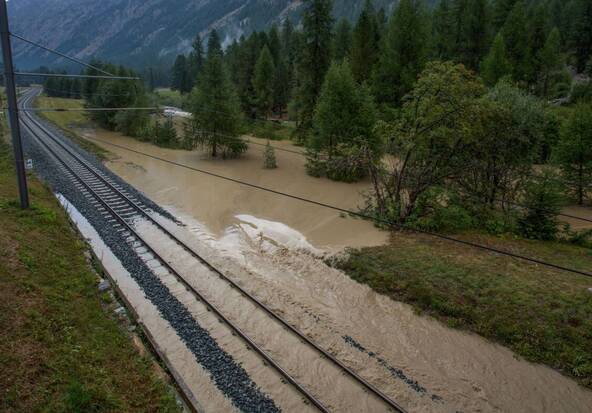 Un glissement de terrain interrompt la ligne de l'Albula (GR)