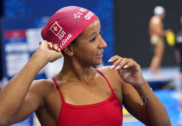 Djakovic et Kay-Lyn Löhr en demi-finales