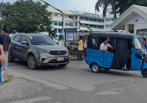 Philippines: un collégien tué par balle dans une salle de classe