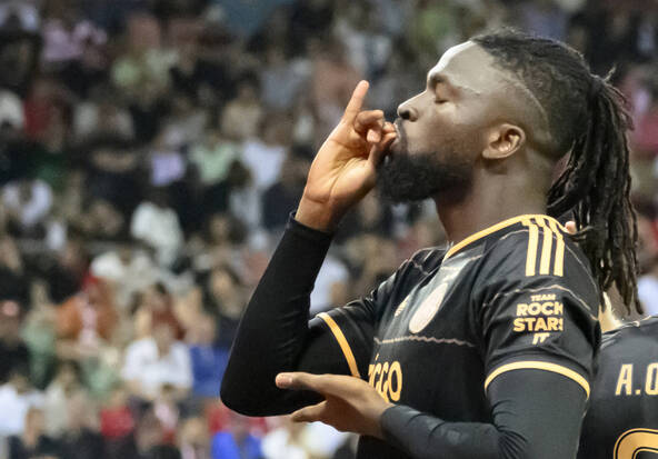 Sion battu 4-2 par l'Ajax en barrage aller